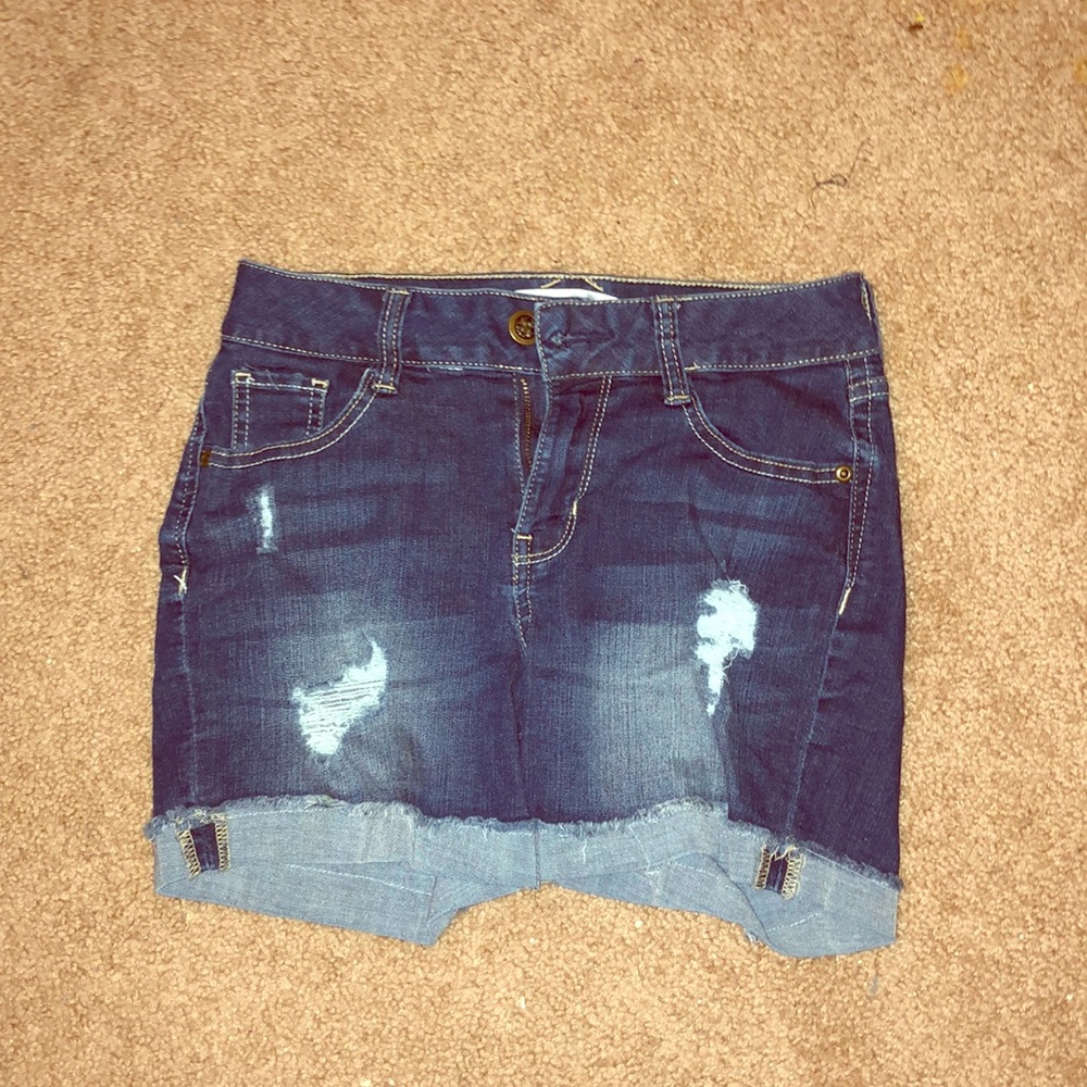 Jean shorts with rips